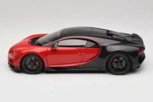 Bugatti Chiron Sport Italian Red & Carbon AUTOart 1:18 70996 Kompozit – slika 4 od 8
