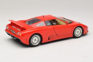 Bugatti EB110 Rdeč Bburago 1:18 3055-P1 Kovina – slika 3 od 8