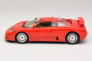 Bugatti EB110 Rdeč Bburago 1:18 3055-P1 Kovina – slika 4 od 8