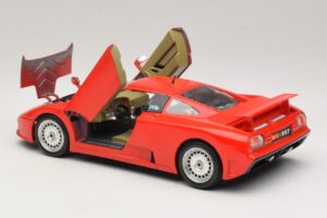 Bugatti EB110 Rdeč Bburago 1:18 3055-P1 Kovina – slika 5 od 8