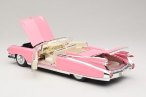 Cadillac Eldorado Biarritz Roza Maisto 1:18 31813-P1 Kovina – slika 5 od 8