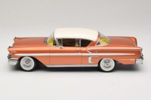 Chevrolet Bel Air Impala Coupe Bakrena & Kremna KK-Scale 1:18 KKDC181591 Kovina – slika 3 od 6