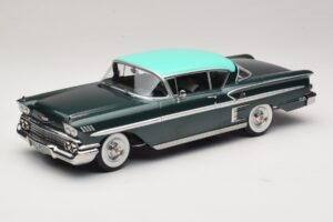 Chevrolet Bel Air Impala Coupe Temno Zelena Metalik & Zelena KK-Scale 1:18 KKDC181594 Kovina
