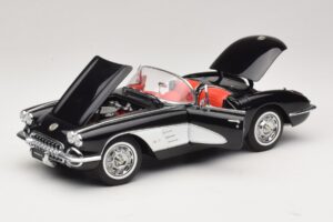 Chevrolet Corvette C1 Tuxedo Black AUTOart 1:18 71142 Diecast – slika 2 od 8