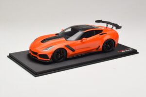 Chevrolet Corvette C7 ZR-1 High Voltage Tint TopSpeed 1:18 Chevrolet Corvette C7 ZR-1 High Voltage Tint TopSpeed 1:18 TS0147 Smola