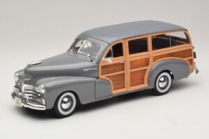 Chevrolet Fleetmaster Woody Siv Maisto 1:18 31854 Kovina