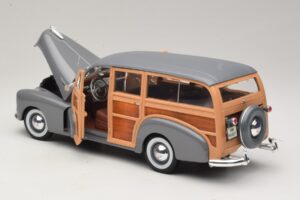 Chevrolet Fleetmaster Woody Siv Maisto 1:18 31854 Kovina – slika 5 od 8