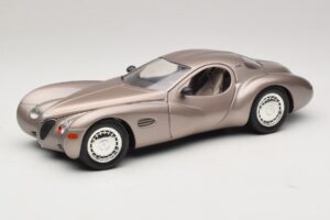 Chrysler Atlantic Bež Guiloy 1:18 68570 Kovina