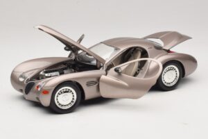 Chrysler Atlantic Bež Guiloy 1:18 68570 Kovina – slika 2 od 8
