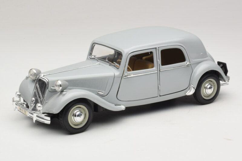 Citroen 15CV Six Siv Maisto 1:18 31837 Kovina
