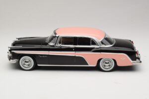 DeSoto Fireflite Sedan Črn & Roza KK-Scale 1:18 KKDC181542 Kovina – slika 3 od 6