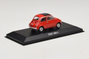 Fiat 500 L Rdeč Maxichamps 1:43 940121600 Diecast – slika 2 od 5