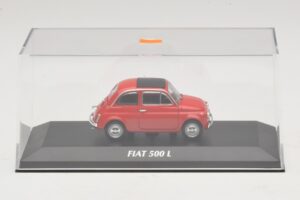 Fiat 500 L Rdeč Maxichamps 1:43 940121600 Diecast – slika 4 od 5