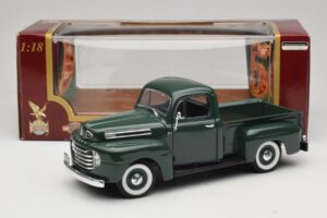 Ford F-1 Zelena Road Legends 1:18 92218 Kovina – slika 8 od 8