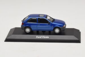 Ford Fiesta Mk4 Modra Metalik Maxichamps 1:43 Ford Fiesta Mk4 Modra Metalik Maxichamps 1:43 940085061 Diecast