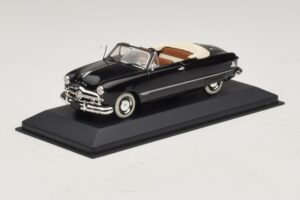 Ford FL Kabriolet Črn Minichamps 1:43 400082231 Kovina – slika 2 od 5