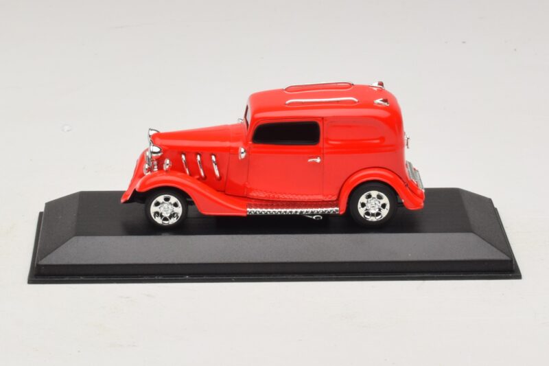Ford Hot Rod Rdeč Minichamps 1:43 400142264 Kovina