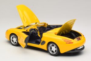 Ford Mustang Mach III Kabriolet Rumen Maisto 1:18 32815 Kovina – slika 5 od 8