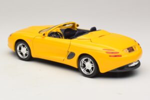 Ford Mustang Mach III Kabriolet Rumen Maisto 1:18 32815 Kovina – slika 7 od 8