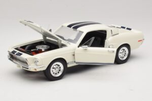 Ford Shelby GT500KR Bela Road Legends 1:18 92168 Kovina – slika 2 od 8