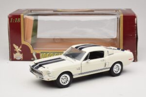 Ford Shelby GT500KR Bela Road Legends 1:18 92168 Kovina – slika 8 od 8