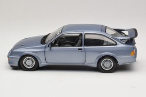 Ford Sierra RS Cosworth Modra Minichamps 1:18 150084072 Kovina – slika 4 od 8