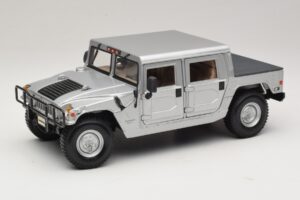 Hummer H1 Hardtop Srebrna Maisto 1:18 36857 Kovina