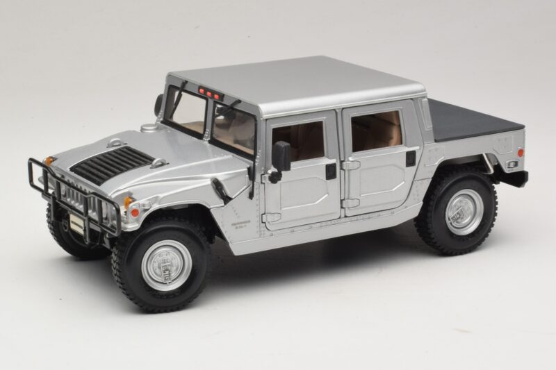 Hummer H1 Hardtop Srebrna Maisto 1:18 36857 Kovina
