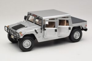 Hummer H1 Hardtop Srebrna Maisto 1:18 36857 Kovina – slika 2 od 8
