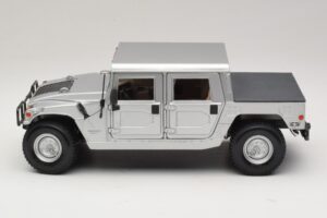 Hummer H1 Hardtop Srebrna Maisto 1:18 36857 Kovina – slika 4 od 8