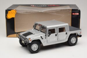 Hummer H1 Hardtop Srebrna Maisto 1:18 36857 Kovina – slika 8 od 8