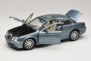 Jaguar S-Type X200 Moder Maisto 1:18 31865 Kovina – slika 2 od 8
