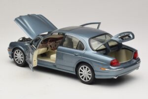 Jaguar S-Type X200 Moder Maisto 1:18 31865 Kovina – slika 5 od 8