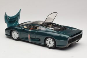 Jaguar XJ220 Zelena Metalik Maisto 1:18 31807 Kovina – slika 5 od 8