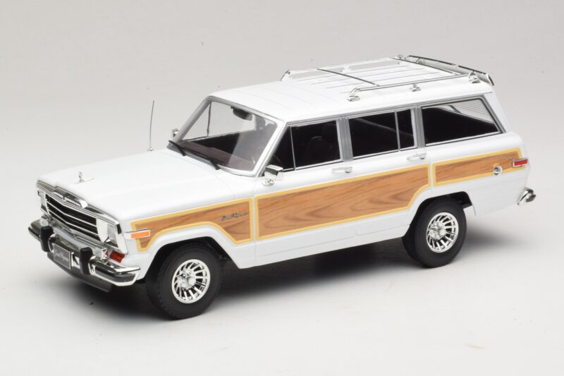 Jeep Grand Wagoneer Bel KK-Scale 1:18 KKDC181111 Kovina