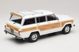 Jeep Grand Wagoneer Bel KK-Scale 1:18 KKDC181111 Kovina – slika 2 od 6