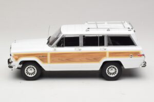 Jeep Grand Wagoneer Bel KK-Scale 1:18 KKDC181111 Kovina – slika 3 od 6