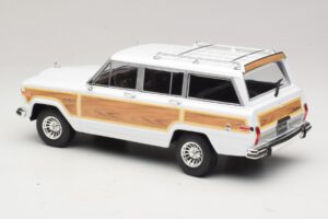 Jeep Grand Wagoneer Bel KK-Scale 1:18 KKDC181111 Kovina – slika 5 od 6
