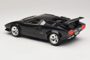 Lamborghini Countach 5000 Quattrovalvole Črn Bburago 1:18 3337 Kovina – slika 7 od 8