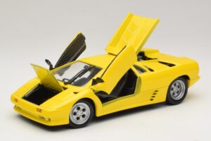 Lamborghini Diablo Rumen Maisto 1:18 32803 Kovina – slika 2 od 8