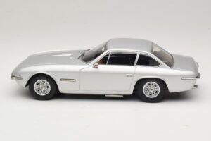 Lamborghini Islero S Srebrna KK-Scale 1:18 KKDC181583 Kovina – slika 3 od 6