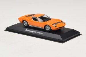 Lamborghini Miura P400 Oranžen Maxichamps 1:43 940103001 Diecast – slika 3 od 5
