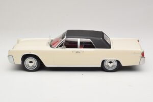Lincoln Continental Convertible Bel John F. Kennedy KK-Scale 1:18 KKDC181523 Kovina – slika 4 od 7