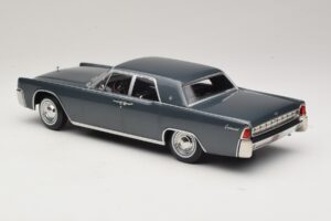 Lincoln Continental Siva Metalik Marnie KK-Scale 1:18 KKDC181482 Kovina – slika 5 od 6