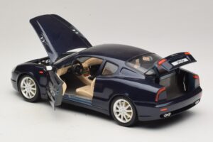 Maserati 3200 GT Modra Bburago 1:18 3371-P1 Kovina – slika 5 od 8
