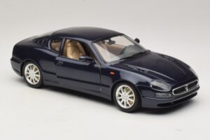 Maserati 3200 GT Modra Bburago 1:18 3371-P1 Kovina – slika 6 od 8