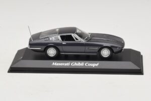 Maserati Ghibli Rjava Metalik Maxichamps 1:43 940123320 Diecast