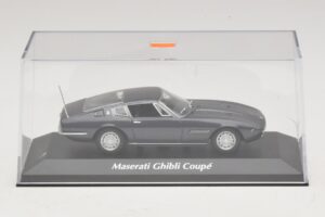 Maserati Ghibli Rjava Metalik Maxichamps 1:43 940123320 Diecast – slika 4 od 5