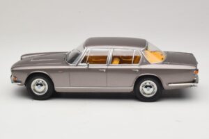 Maserati Quattroporte I Siva Metalik KK-Scale 1:18 KKDC181511 Kovina – slika 3 od 6