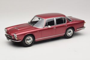 Maserati Quattroporte I Rdeča Metalik KK-Scale 1:18 KKDC181512 Kovina